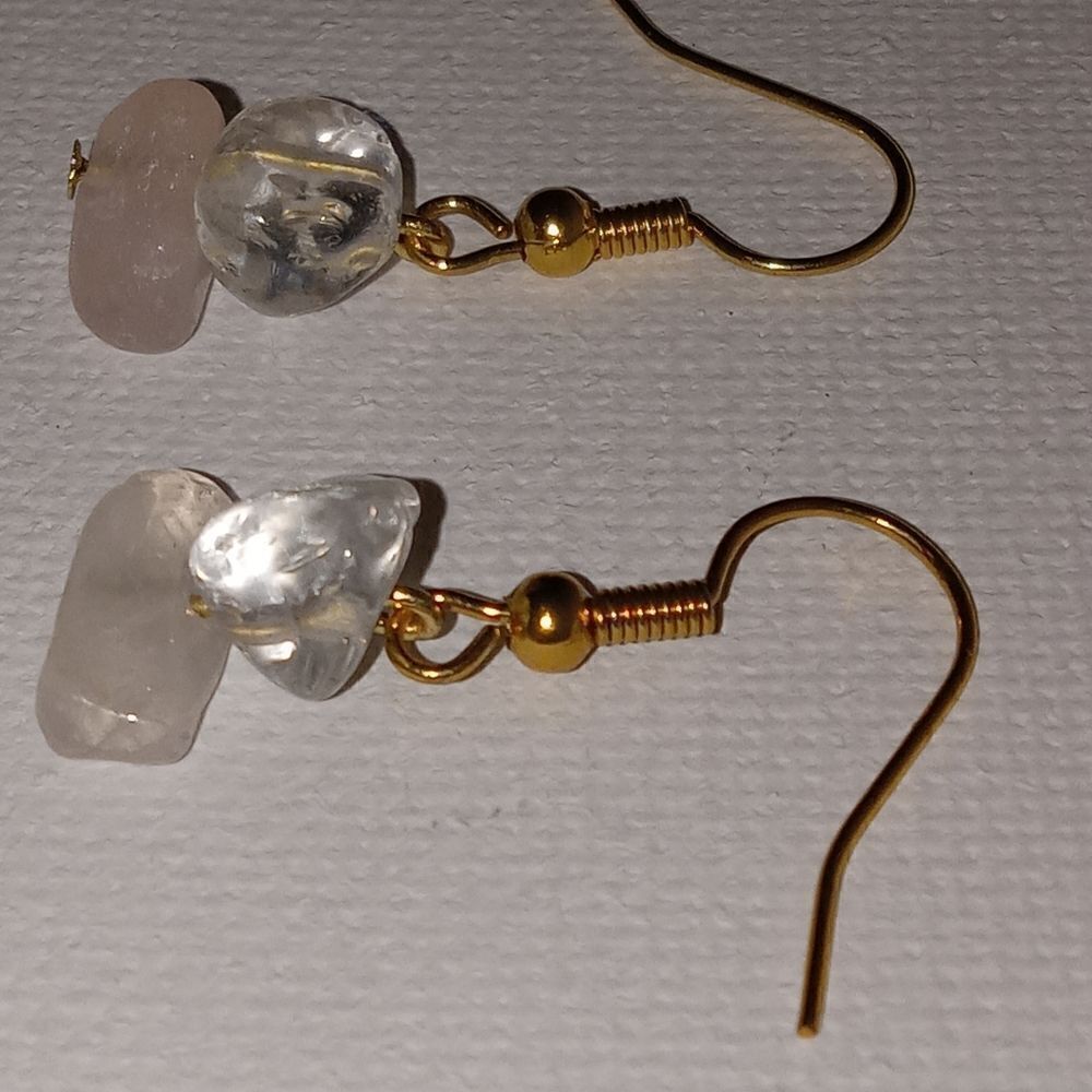 5/$25 White stone chip earrings